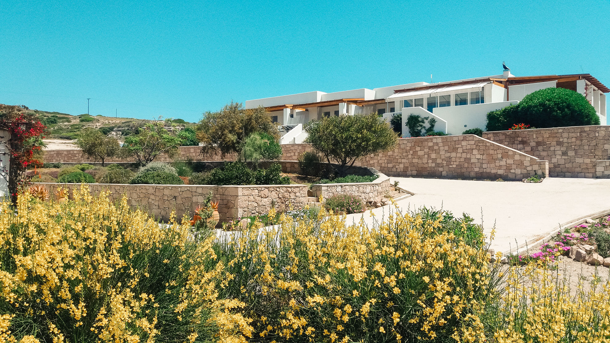 The Nebulosa apartments are an intimate and comfortable vacation rental, the perfect place to spend your holiday in charming natural scenery but well connected to the main communication routes of the island.